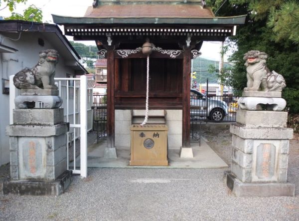 甲府市・金刀比羅神社の狛犬
