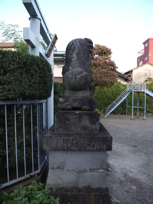 甲府市・金山神社の狛犬