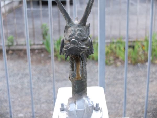 甲府市・金山神社の狛犬