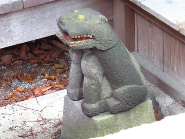 熊野神社（国母）のはじめ狛犬