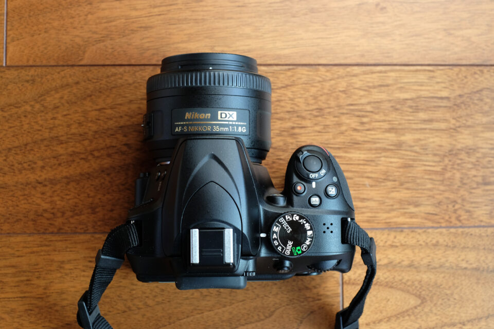 Nikon ニコン D3400 AF-S DX NIKKOR 35mm f/1.8G