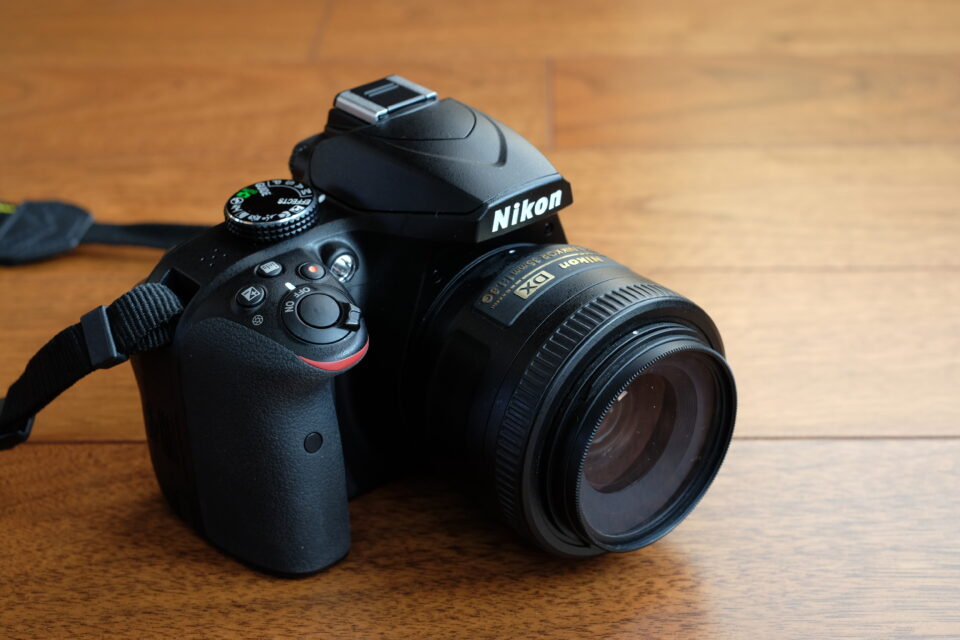 Nikon ニコン D3400 AF-S DX NIKKOR 35mm f/1.8G