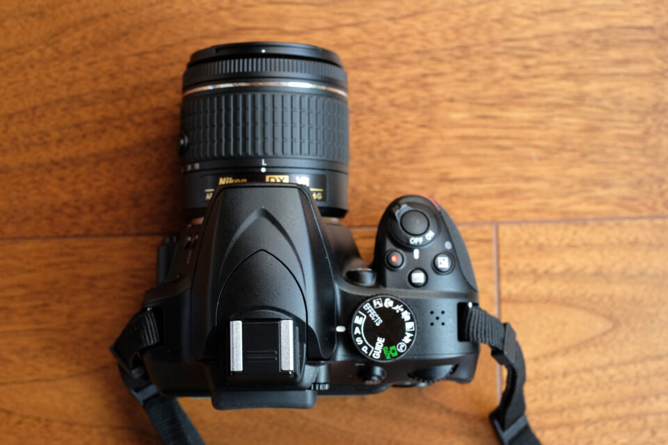 Nikon ニコン D3400 AF-S DX NIKKOR 18-55mm f/3.5-5.6G VR
