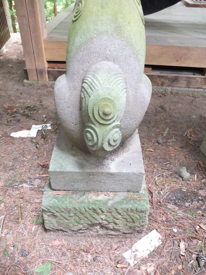 山梨県韮崎市 山神社の狛犬