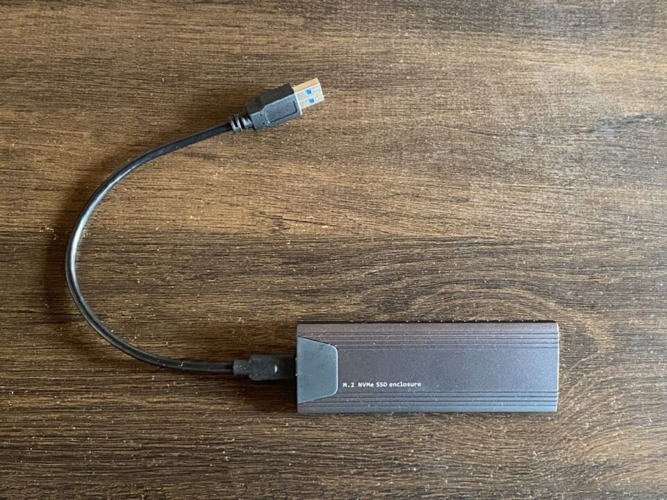 M.2 SSDの換装(Western Digital SN5000 NVMe WDS200T4B0E-EC)