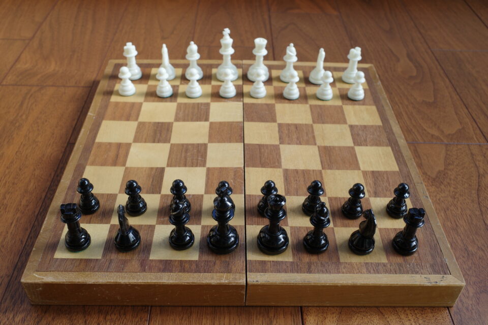 チェス ボードゲーム