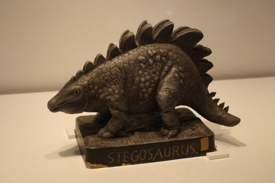 島津製作所 前世紀動物模型 ステゴサウルス