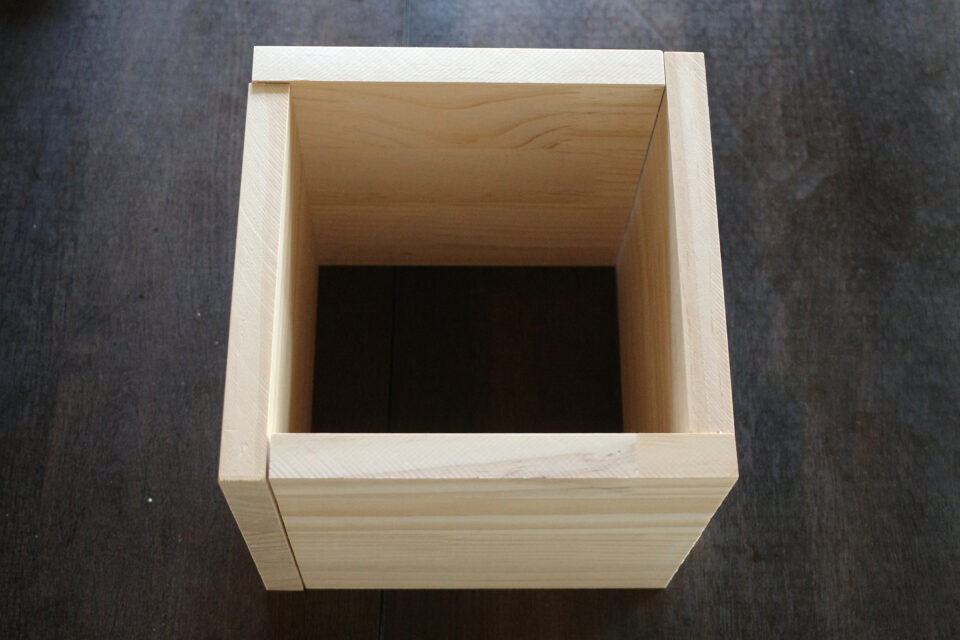 竹と木材でハチの家(巣箱)を自作!