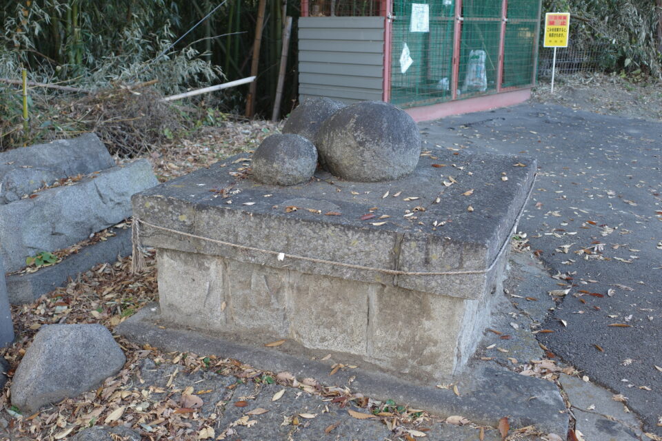 丸石現地調査@山梨県甲州市塩山上粟生野