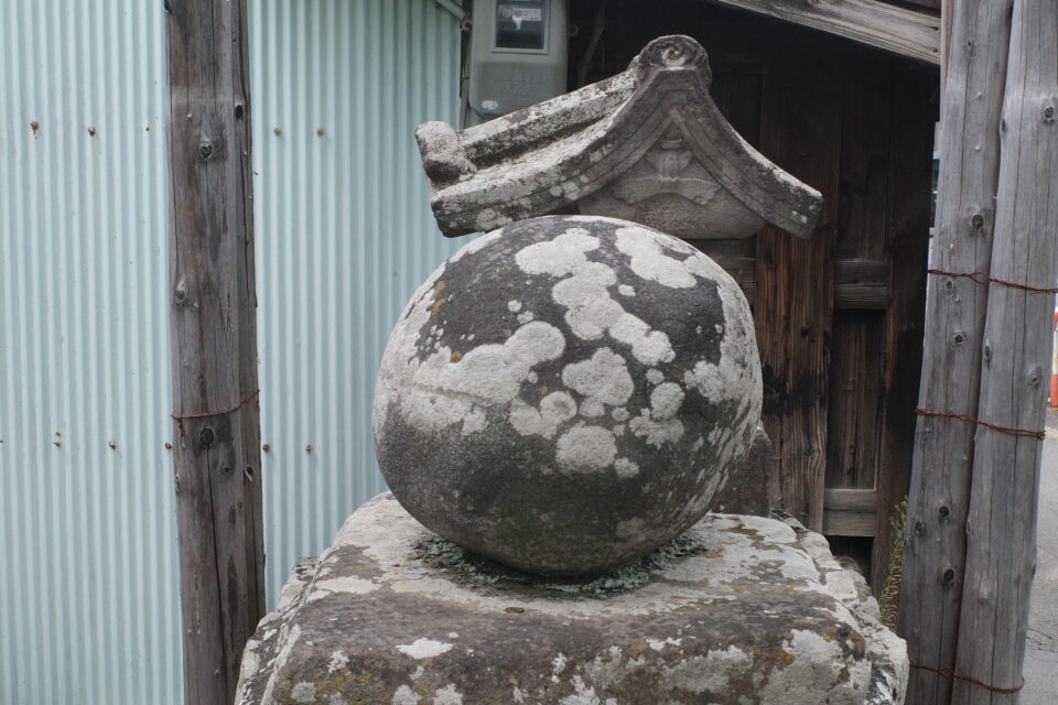 上諏訪 丸石神
